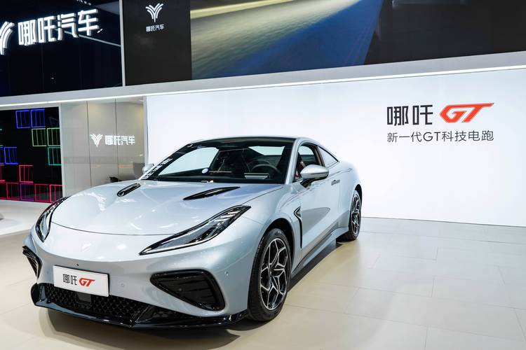 佛山南海区盛优浩企业管理咨询哪吒汽车在智能汽车领域的表现，领途汽车在新能源汽车市场中的影响力